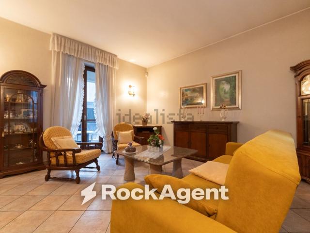Case e ville in vendita di 300 m² in Via Vittorio Alfieri, 39
