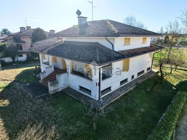 Case e ville in vendita di 300 m² in Viale W. A. Mozart, 36