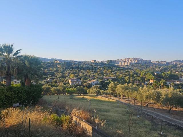 Case e ville in vendita di 300 m² in Contrada Cammarella