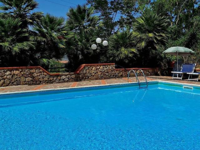 Case e ville in vendita di 300 m² in Contrada Chiaretta