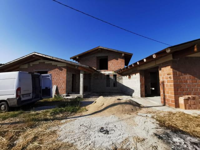Case e ville in vendita di 300 m² in Contrada MIRACOLI