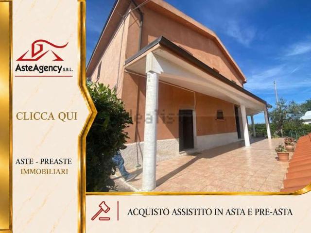 Case e ville in vendita di 300 m² in Contrada Montupoli Foro, 68