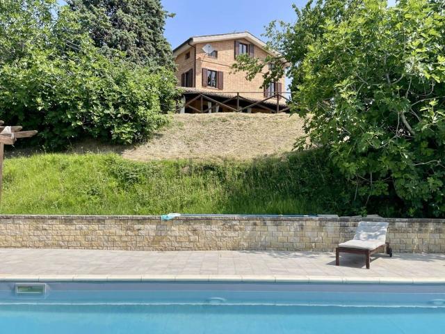Case e ville in vendita di 300 m² in Contrada Santa Maria, 63