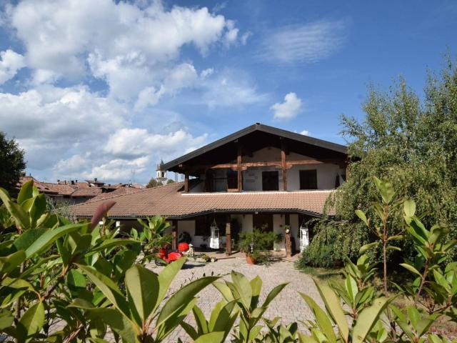 Case e ville in vendita di 300 m² in Frazione Poggi San Spirito, 33