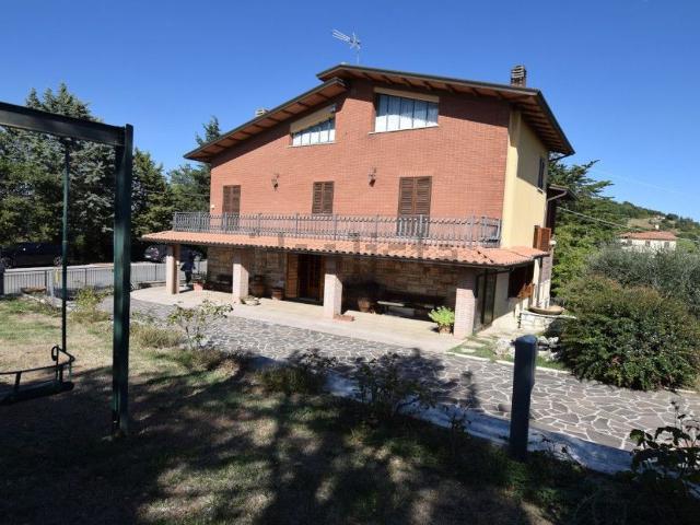 Case e ville in vendita di 300 m² in Località Belvedere