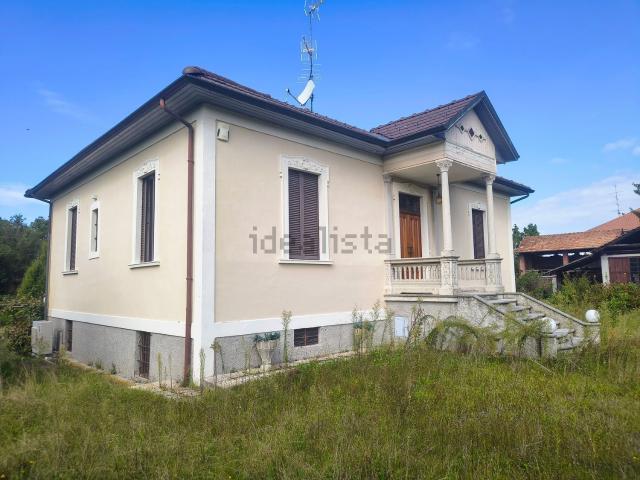 Case e ville in vendita di 300 m² in Località Molino Nuovo