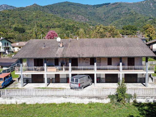 Case e ville in vendita di 300 m² in Strada Comunale Della Parrocchia