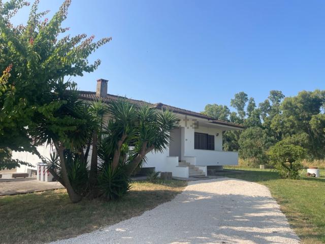 Case e ville in vendita di 300 m² in Strada della Segheria, 1475