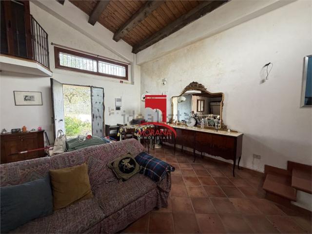 Case e ville in vendita di 302 m² in Via Passuliddi, 2