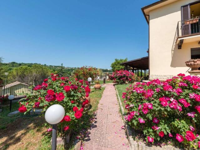 Case e ville in vendita di 302 m² in Strada di San Rocco