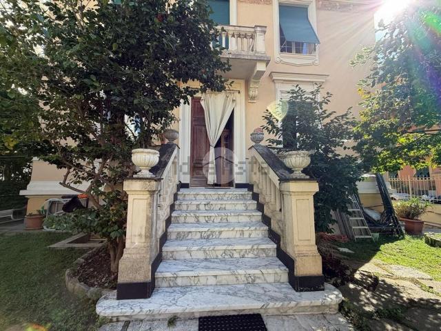 Case e ville in vendita di 303 m² in Via Bettino Ricasoli