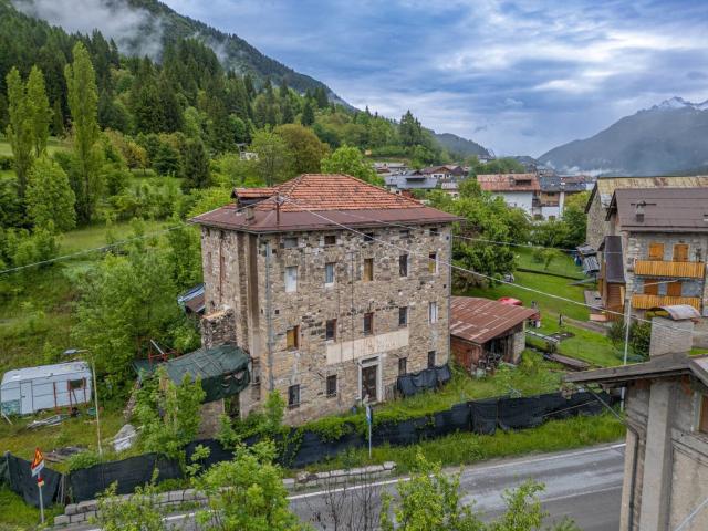 Case e ville in vendita di 303 m² in Via San Rocco, 6
