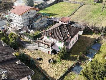 Case e ville in vendita di 304 m² in Via Santo Stefano, 7