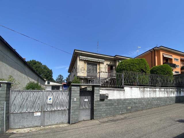Case e ville in vendita di 305 m² in Via Tazzoli, 9