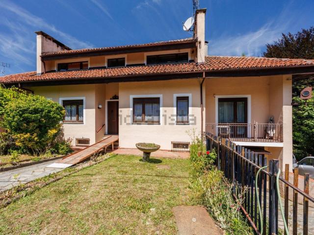 Case e ville in vendita di 305 m² in Strada Ossole