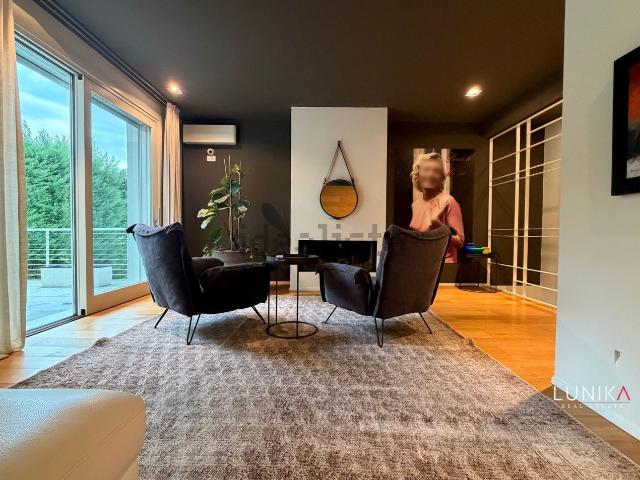 Case e ville in vendita di 306 m²