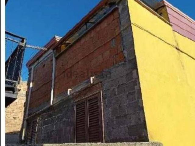 Case e ville in vendita di 306 m² in Via Siris, 8