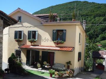 Case e ville in vendita di 306 m² in Piazza Fontana