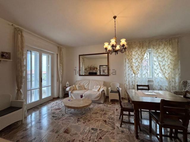 Case e ville in vendita di 308 m²