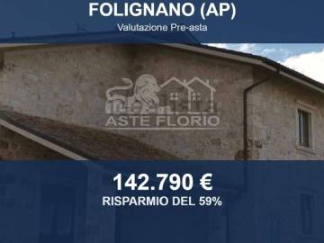 Case e ville in vendita di 308 m² in Via Galluccio, 22