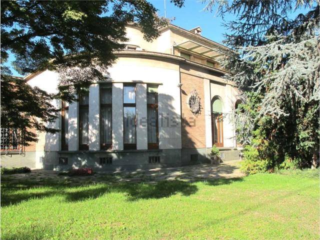 Case e ville in vendita di 308 m² in Via Piave, 9