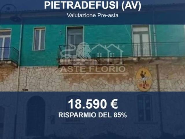 Case e ville in vendita di 309 m² in Via Roma, 11