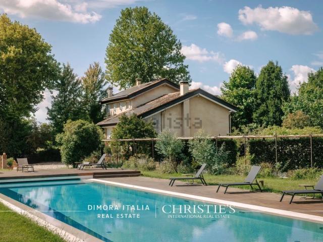 Case e ville in vendita di 310 m²