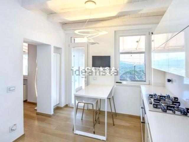 Case e ville in vendita di 310 m²