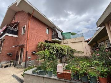 Case e ville in vendita di 310 m² in Via Giosuè Borsi, 69