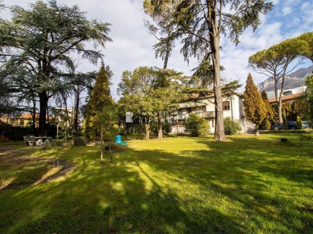 Case e ville in vendita di 310 m² in Via San Rocco, 15
