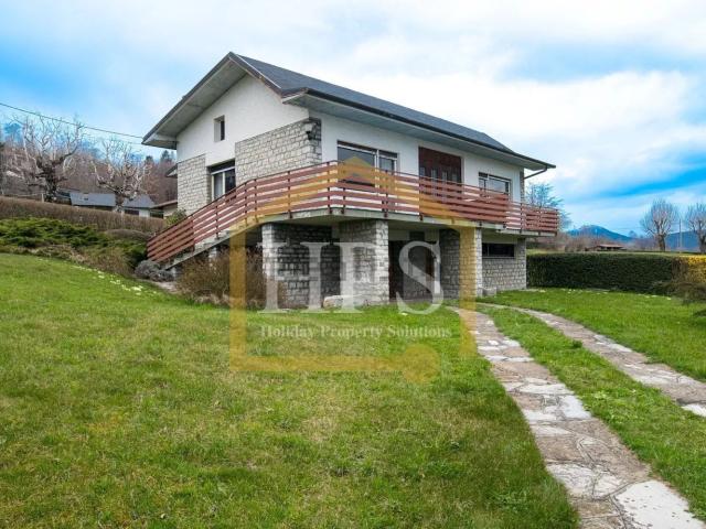 Case e ville in vendita di 310 m² in Via San Rocco, 79