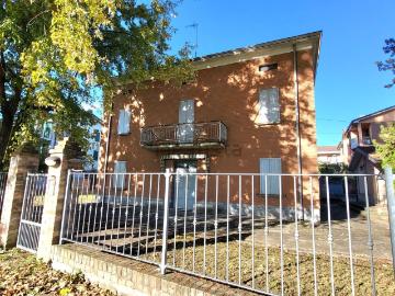 Case e ville in vendita di 310 m² in Borgo Salici, 12