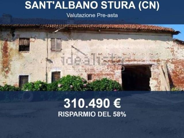 Case e ville in vendita di 311 m² in Via Beltrutto, 54