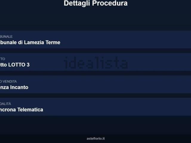 Case e ville in vendita di 311 m² in Via degli Uliveti, 39