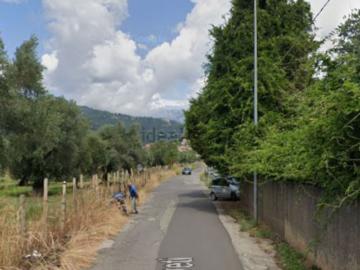 Case e ville in vendita di 312 m² in Via degli Uliveti