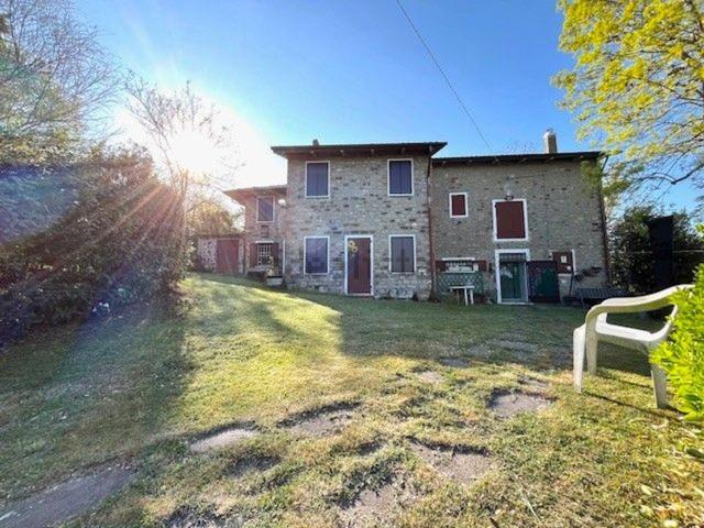 Case e ville in vendita di 313 m²