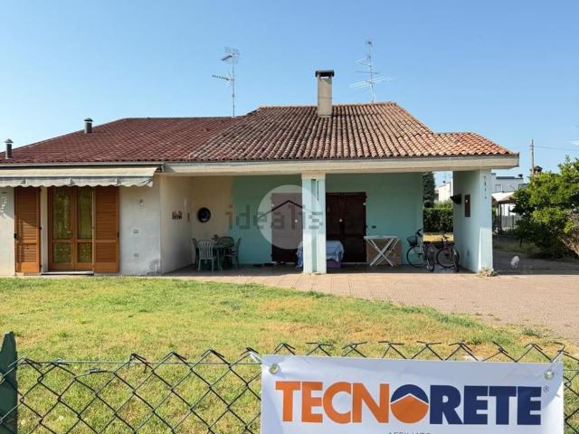 Case e ville in vendita di 313 m² in Via San Francesco, 12