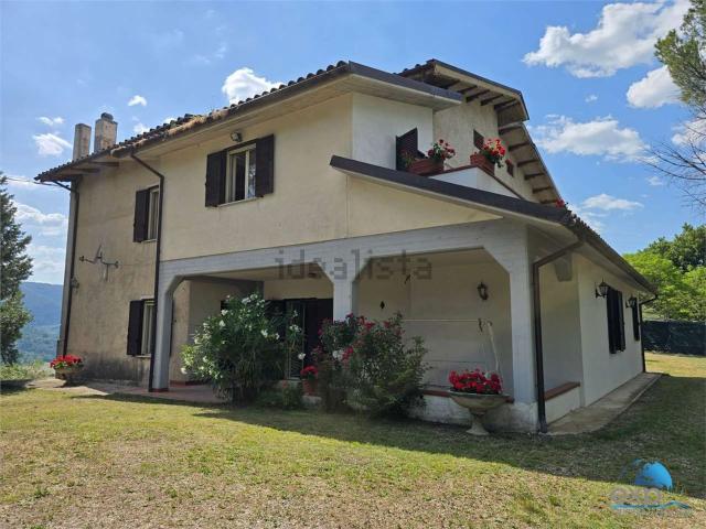 Case e ville in vendita di 314 m²