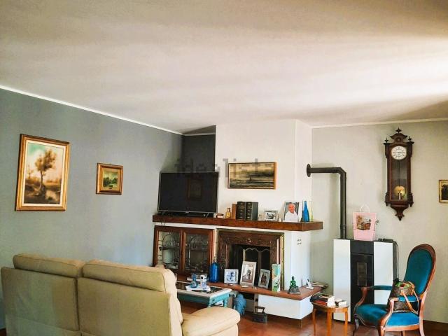 Case e ville in vendita di 315 m²