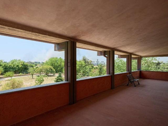 Case e ville in vendita di 315 m² in Via Colle Aurelia 1100