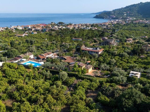 Case e ville in vendita di 315 m²