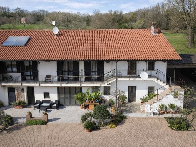 Case e ville in vendita di 315 m² in Via del Campetto