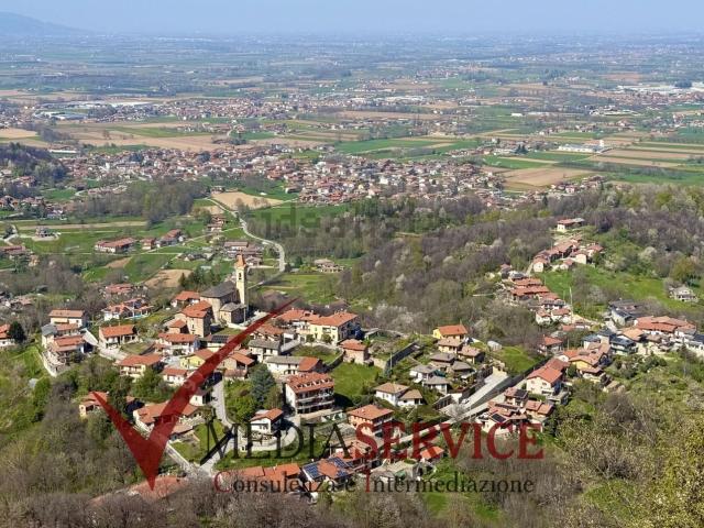 Case e ville in vendita di 315 m² in Via della Villa, 4
