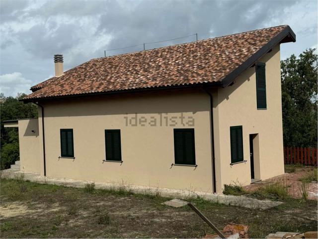 Case e ville in vendita di 315 m² in Via San Nicola, 12