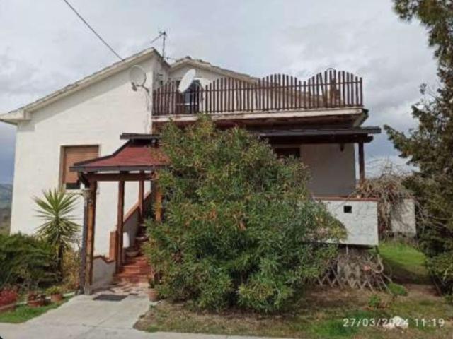 Case e ville in vendita di 315 m² in Contrada San Salvatore