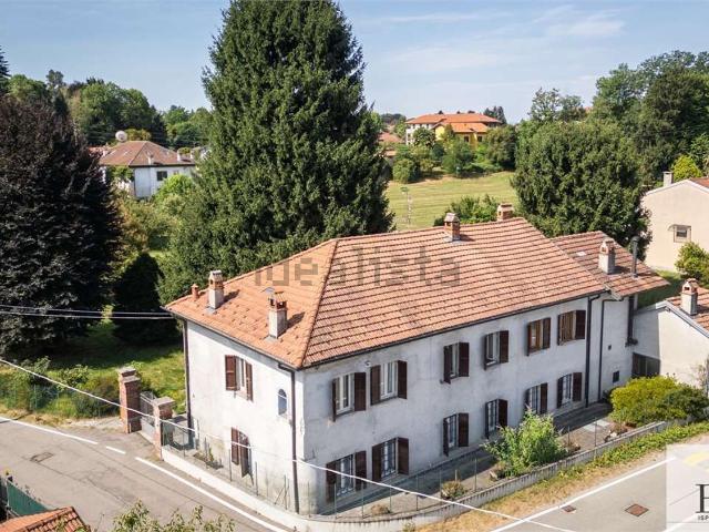Case e ville in vendita di 315 m² in Corso Battisti, 1