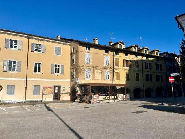 Villetta a schiera in vendita di 296 m² in Via Roma, 64