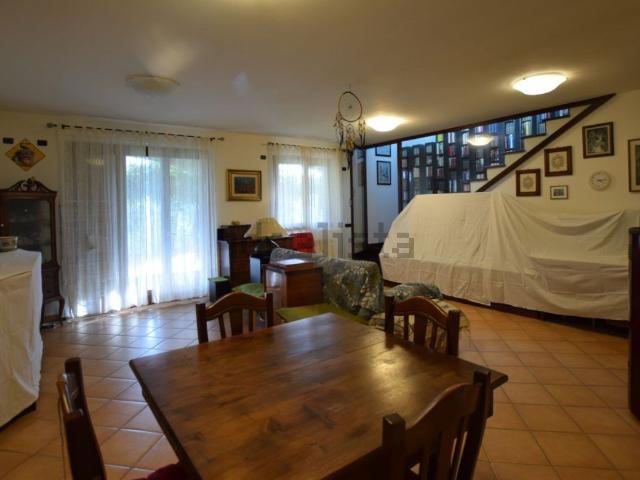 Case e ville in vendita di 317 m² in Via della Treggia, 49