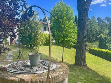 Case e ville in vendita di 317 m² in Via di Moriano