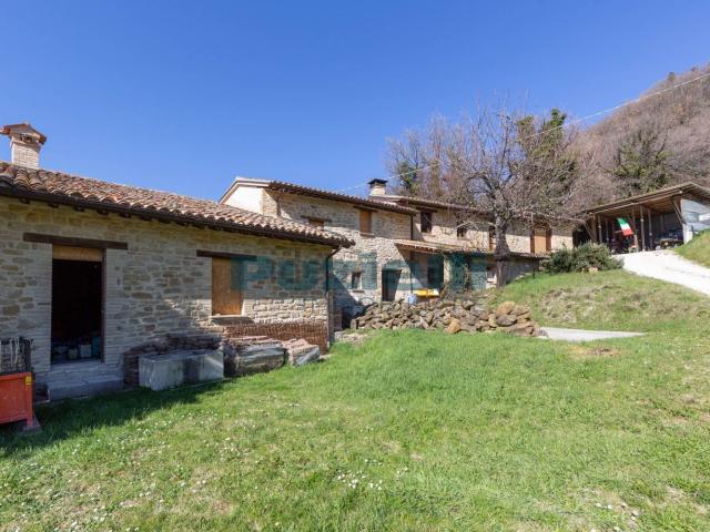 Case e ville in vendita di 318 m² in Via Frontillo